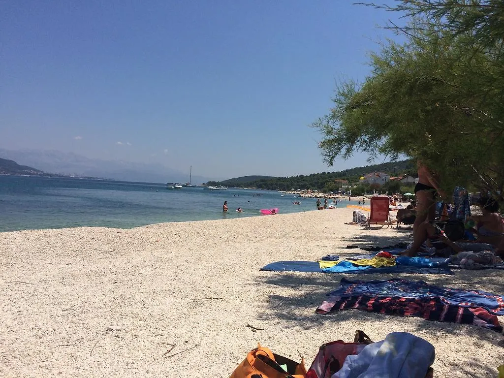 Apartments Ljiljana Trogir 0*,